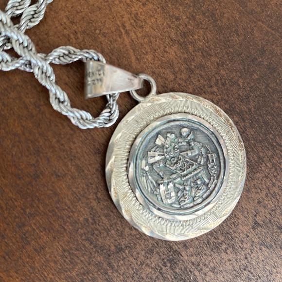 Sterling Silver Aztec Pendant - Picture 6 of 6